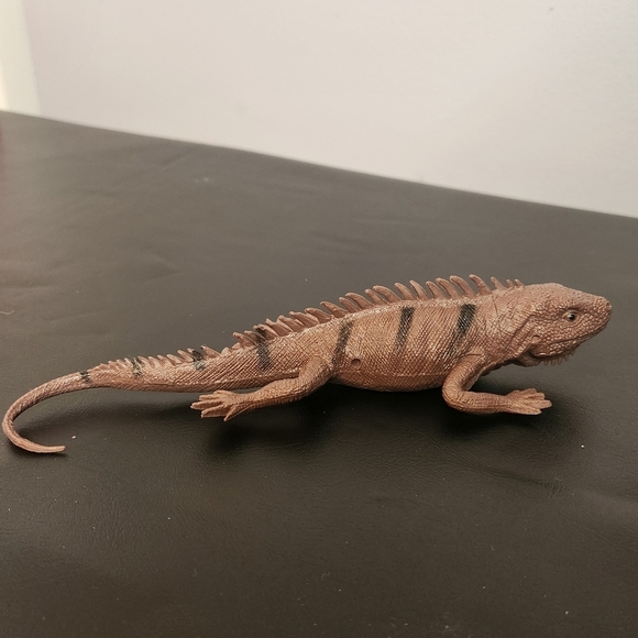 Greenbrier International Inc Lizard Reptile Plastic Made In China 8in - Picture 2 of 4